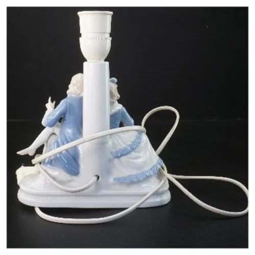 Porcelæn bordlampe med figurine par (str. 23,5 cm)
