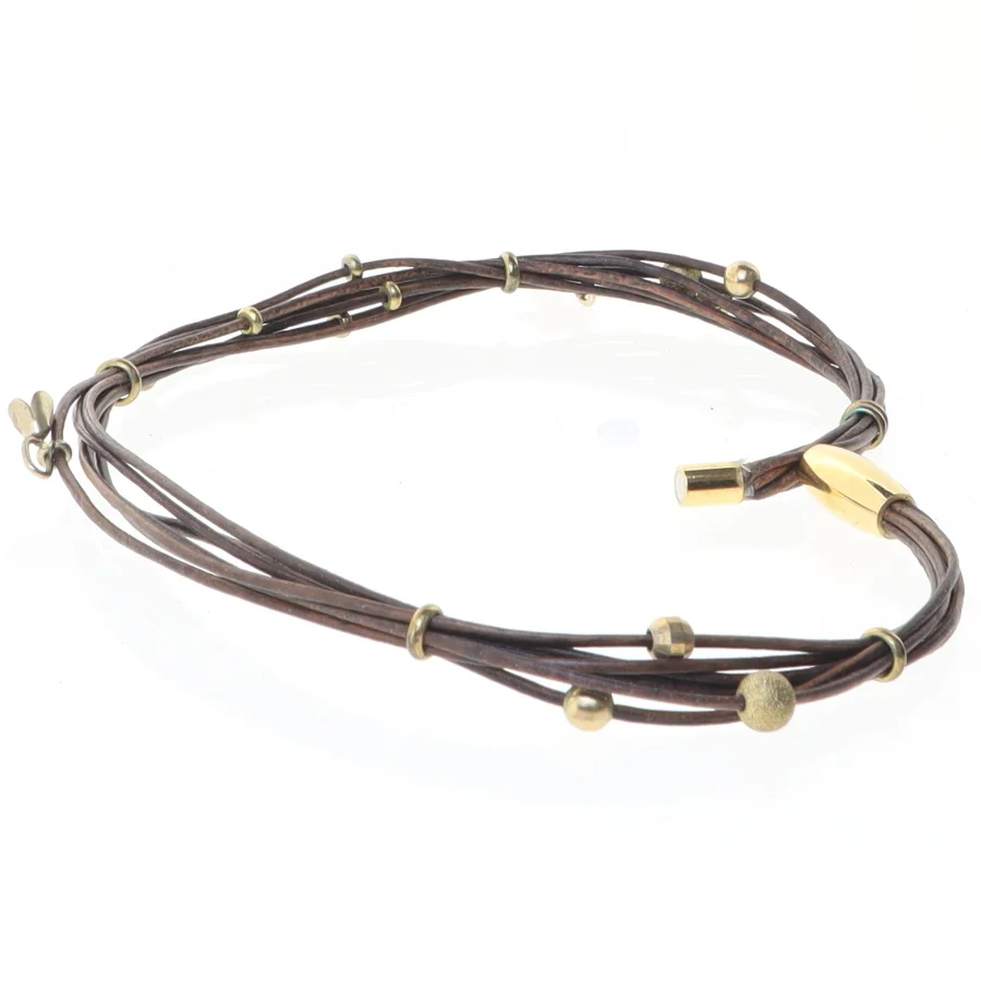 Læderarmbånd med metaldetaljer (str. 37 cm)