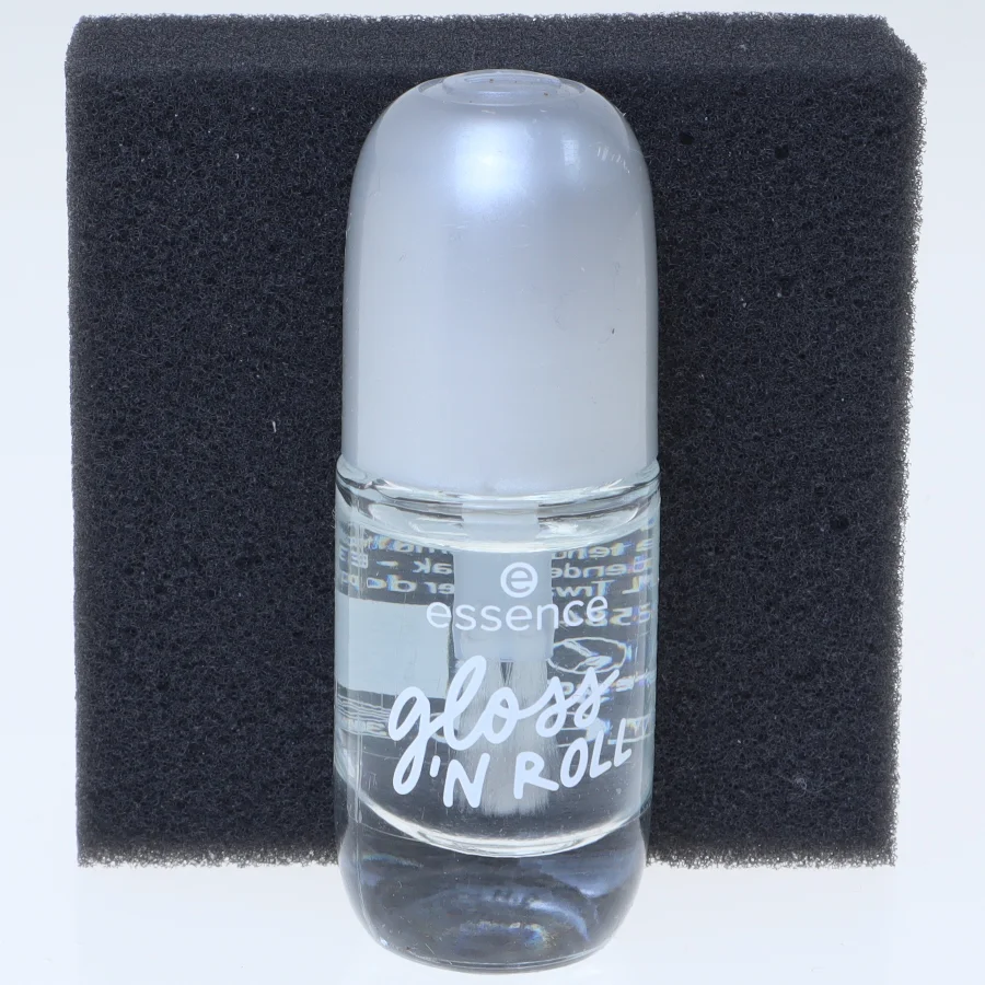 Essence neglelak gloss 'n roll fra Essence