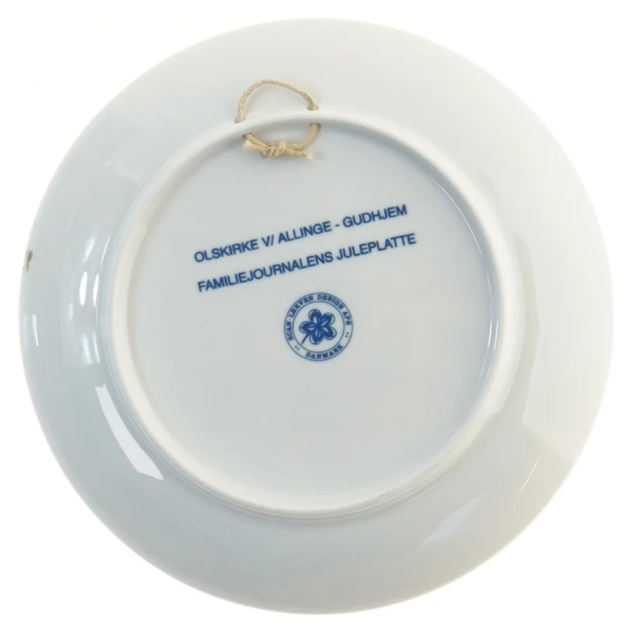 Juleplatte med kirke, 1999 fra Scan Lekven Design (str. Ø 19,5 cm)