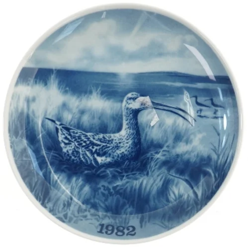 Porcelænstallerken med fuglemotiv, 1982 (str. Ø 19,5 cm)