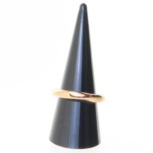 Dekorativ Ring (str. 56)