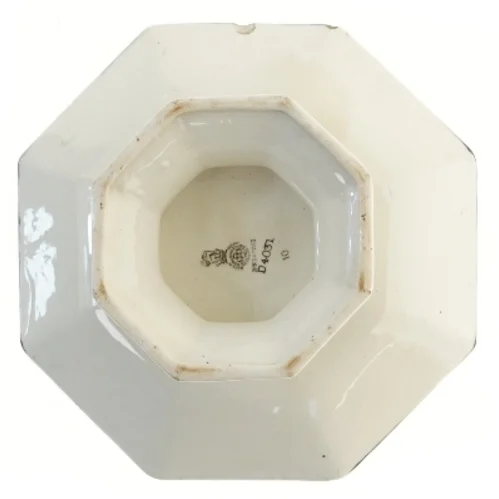 Dekoreret opsat skål (str. 23x9 cm)