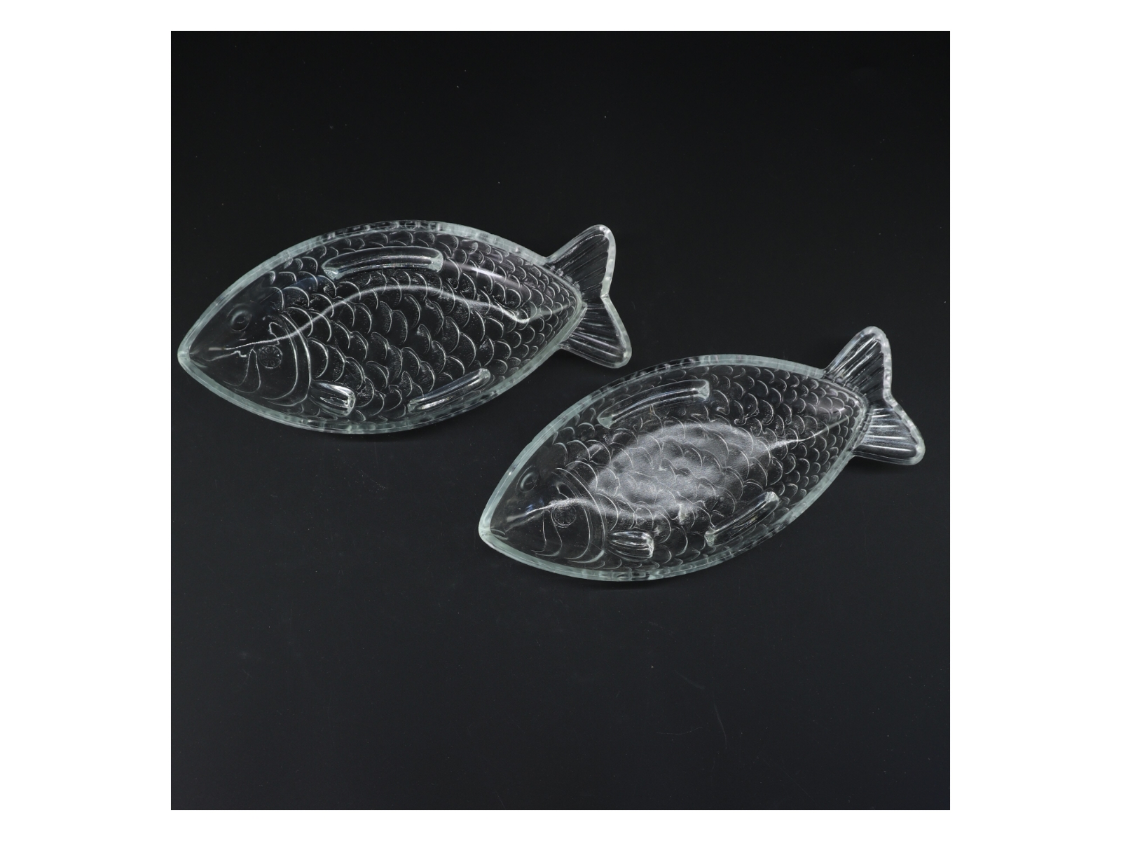 Fiskformede skåle i glas (str. 23 cm)