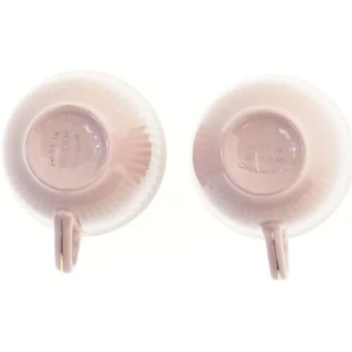 To lyserøde kopper med guldkant fra Søholm (str. 2 styk, 8,5x6,5 cm)