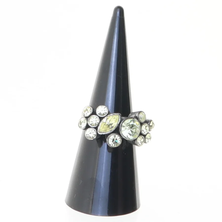 Vintage ring med sten (str. 53)