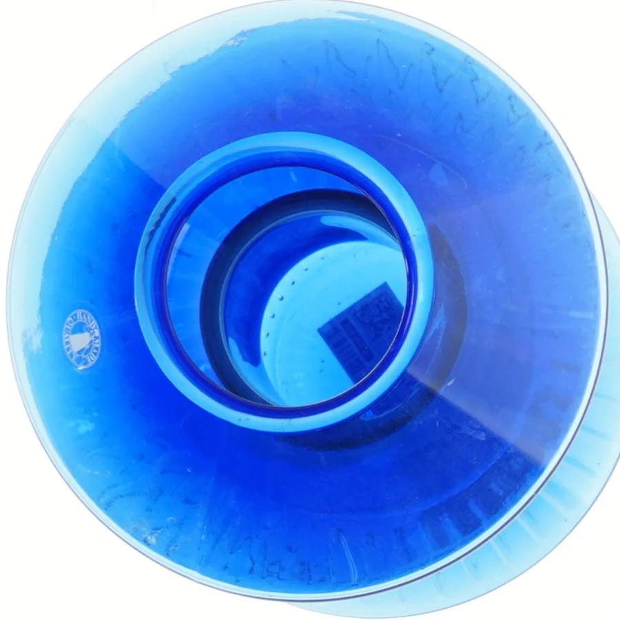 Blå glasvase fra IKEA (str. 24x16 cm)