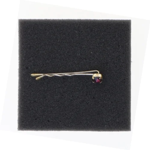 Hårnål med rød sten