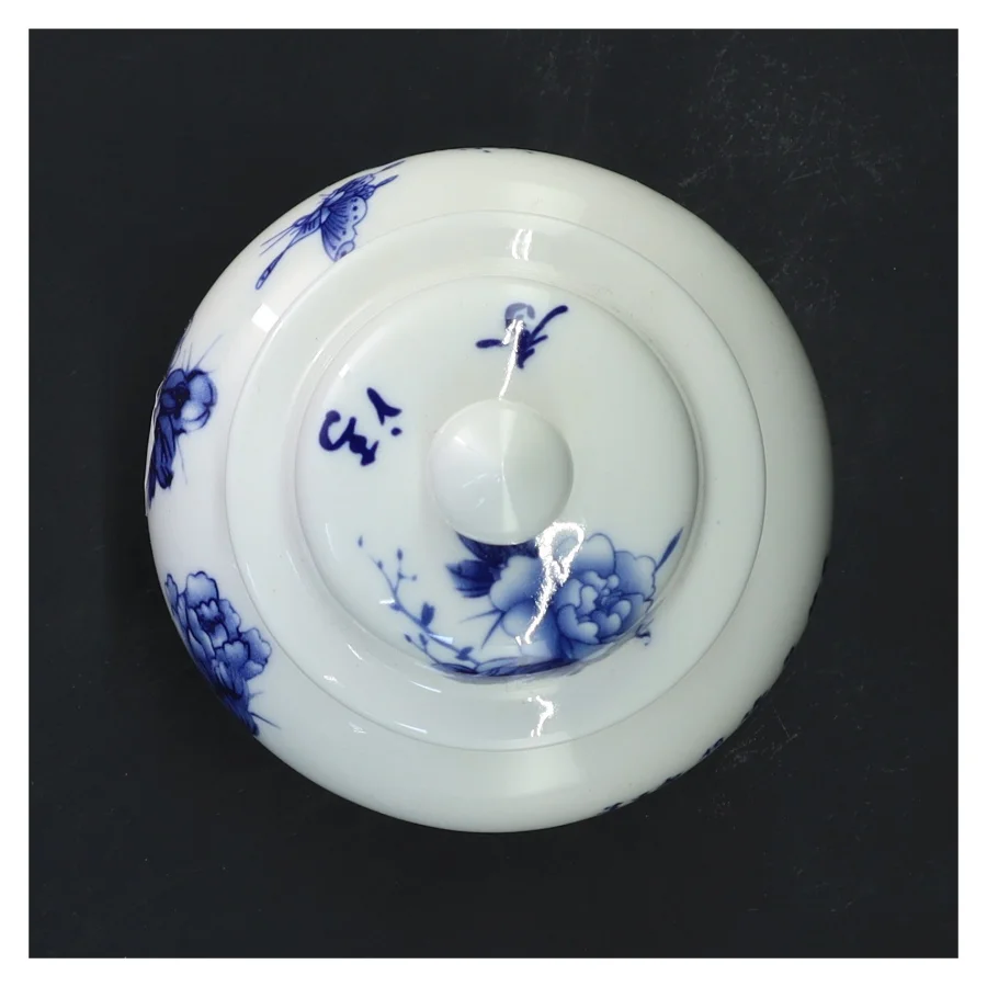 Porcelænskrukke med låg (str. 14 cm)