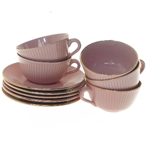 Te-kopper med underkopper fra Søholm (str. 5 styk, ø 16 og 10,5 cm)