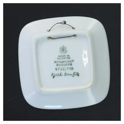  Tallerken fra B&G (str. 8,5x8,5 cm), Randers Rådhus