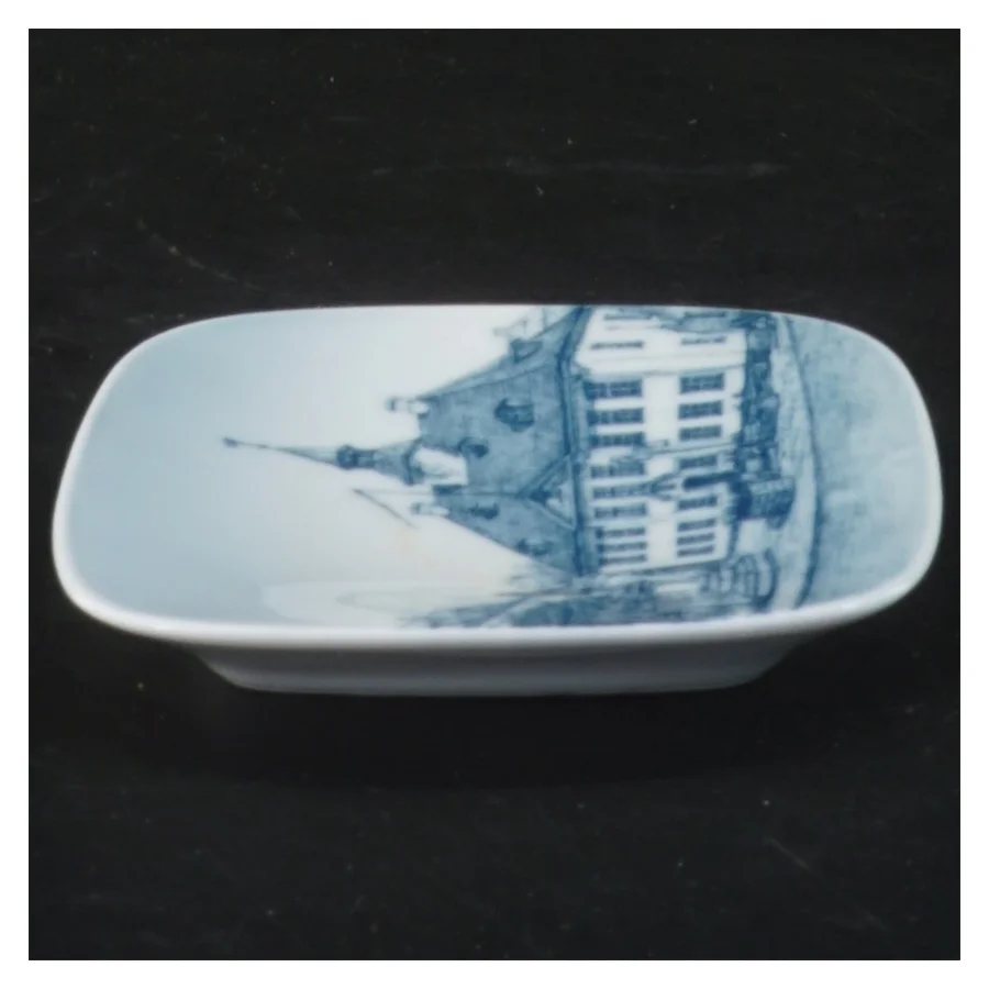  Tallerken fra B&G (str. 8,5x8,5 cm), Randers Rådhus