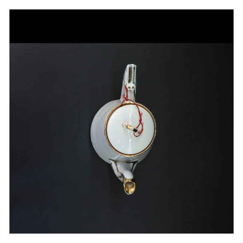 Porcelænskande med guldkant (str. 23 cm)