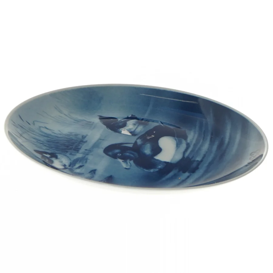 Juleplatte fra 1983 med ænder (str. Ø 19,5 cm)