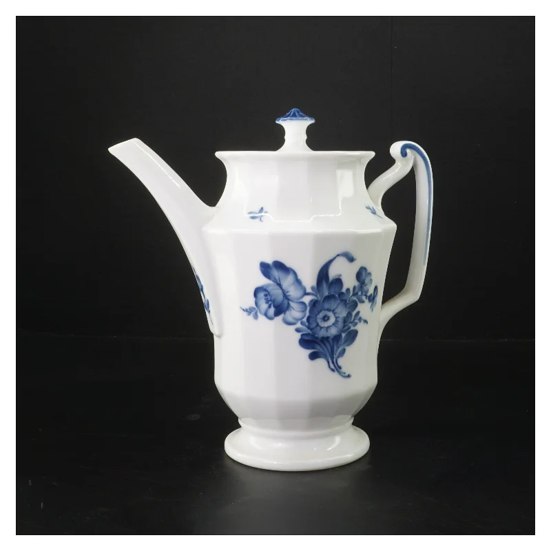 Porcelænskaffekande med blå blomst fra Royal Copenhagen (str. 24 cm)