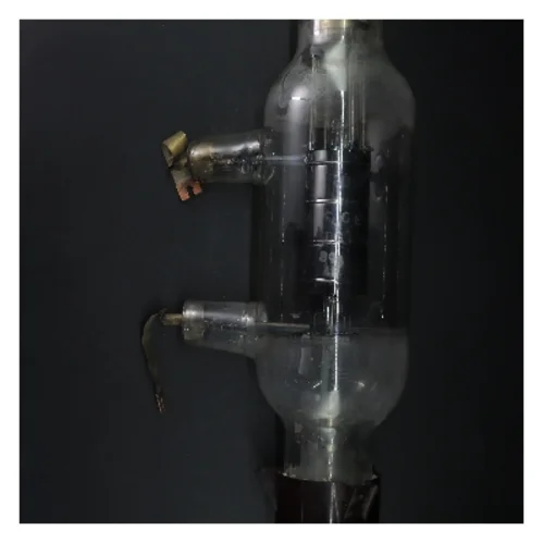 Stor elektronrør (str. 50x14 cm)