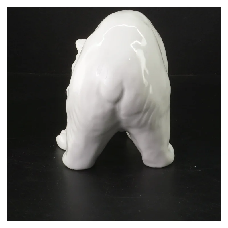 Porcelænsfigur af isbjørn fra Royal Copenhagen (str. 12x11x20 cm)