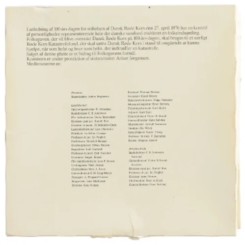 Dansk Røde Kors jubilæumsplatte fra Den Kongelige Porcelænsfabrik (str. Ø 20,5 cm)