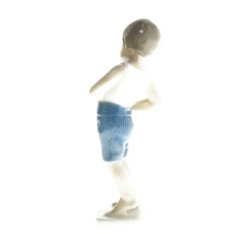 Porcelænsfigur dreng fra B&G (str. 15 cm)