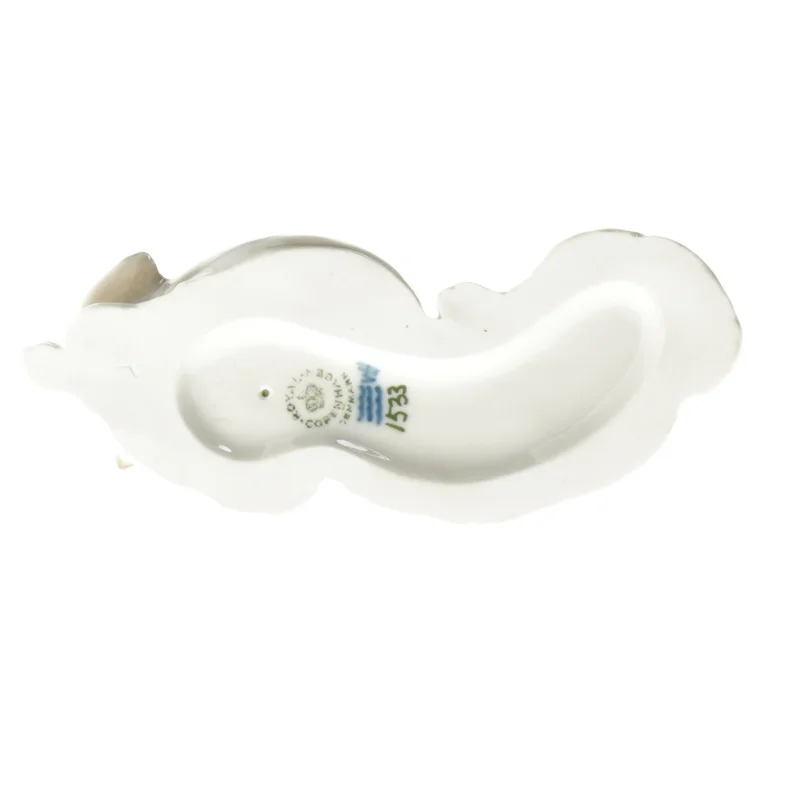 Porcelænsfigur af jagthund med bytte fra Royal Copenhagen (str. 7x6x16 cm)