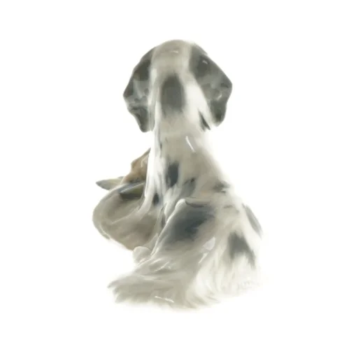 Porcelænsfigur af jagthund med bytte fra Royal Copenhagen (str. 7x6x16 cm)