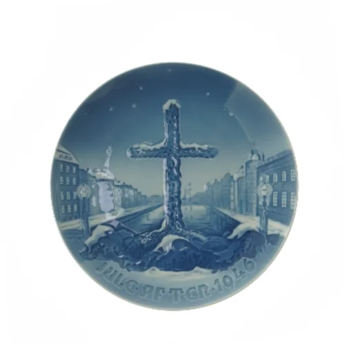 Porcelænsplatte med vintermotiv fra B&G (str. Ø 18 cm)