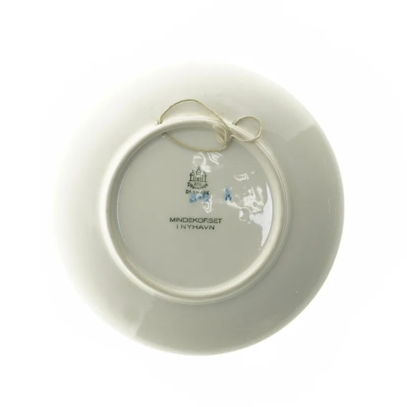 Porcelænsplatte med vintermotiv fra B&G (str. Ø 18 cm)