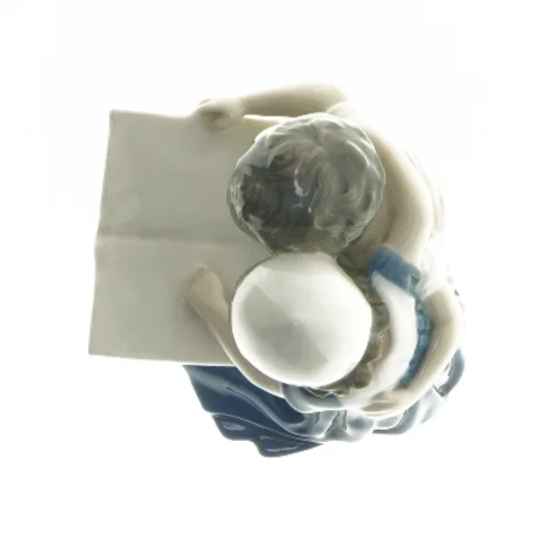 Porcelænsfigur af børn, der læser fra B&G (str. 11 cm)
