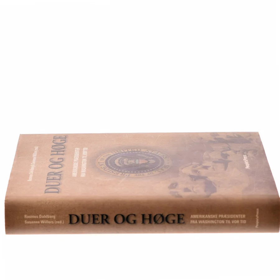 Duer og høge af Rasmus Dahlberg (Bog)