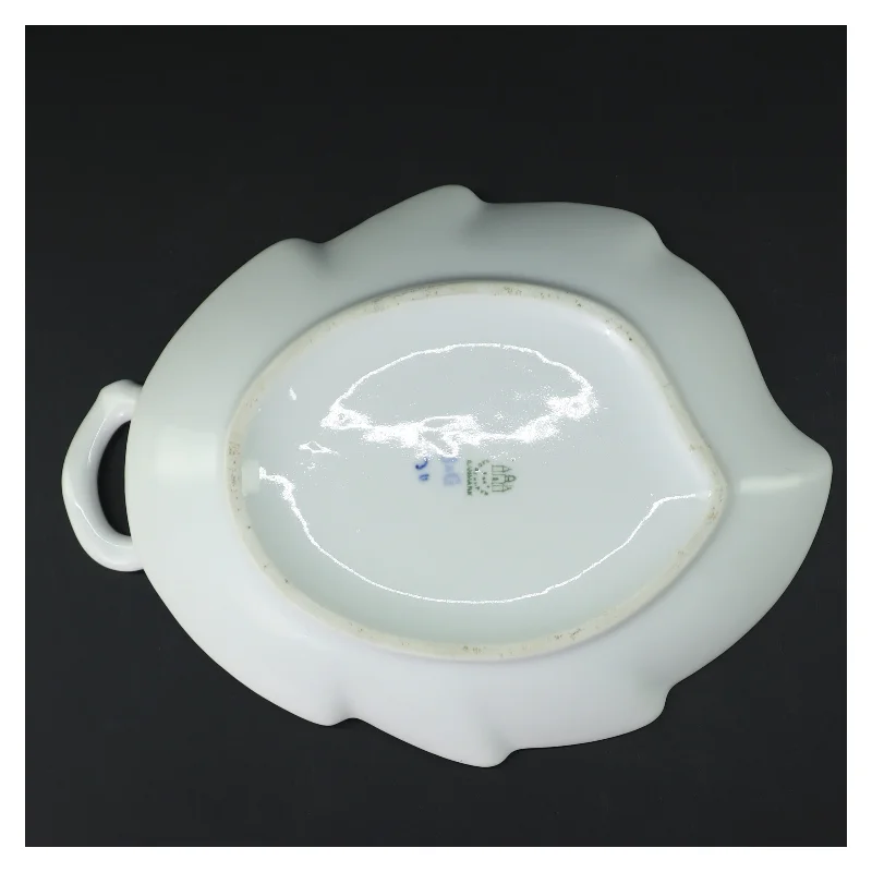 Porcelænsfad med blå floral dekoration fra B&G (str. 24x18,5 cm)