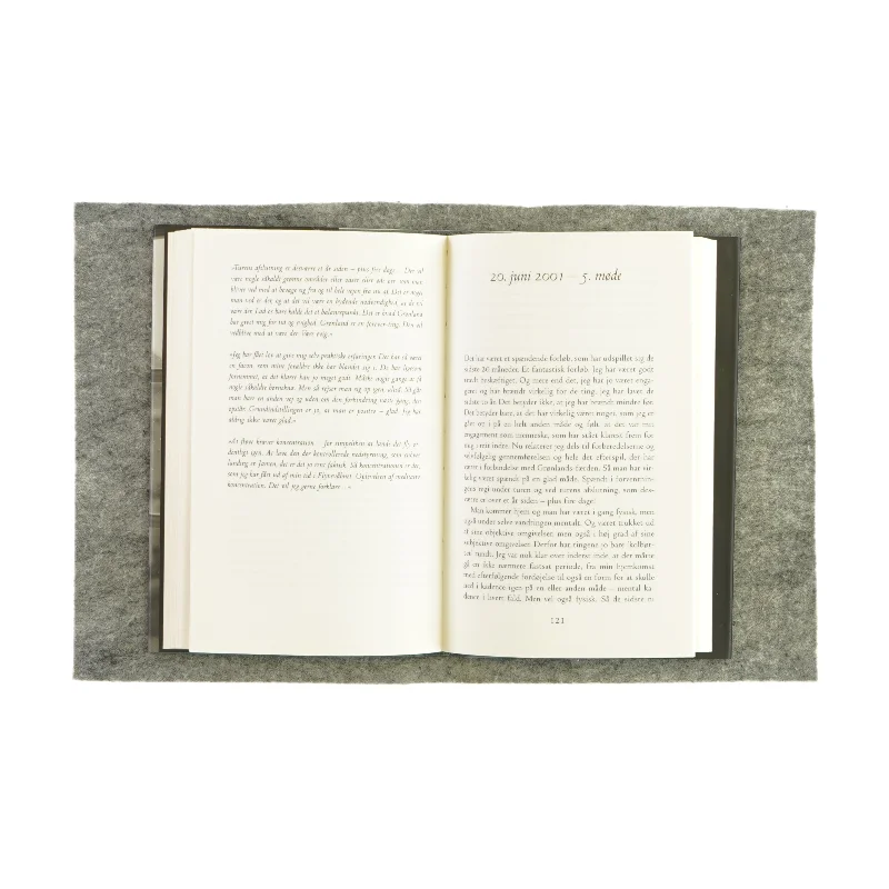 Rejse i livet - Kronprins Frederik fortæller til Ninka (bog)