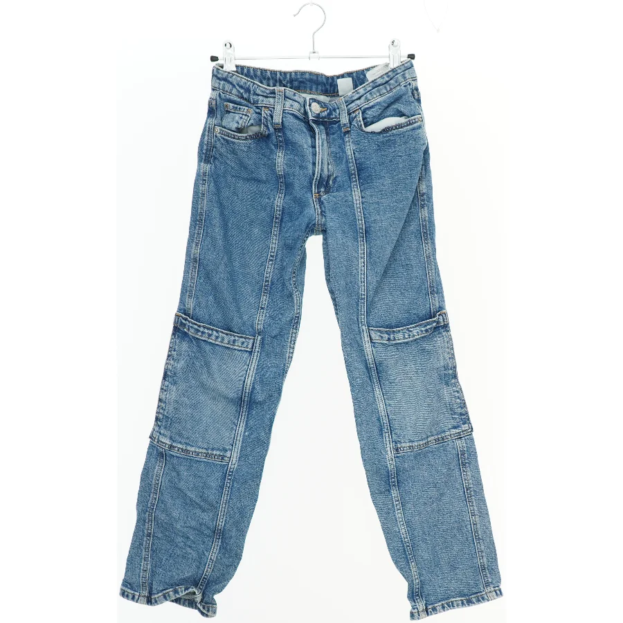 Jeans med lommer fra H&M (str. 140)