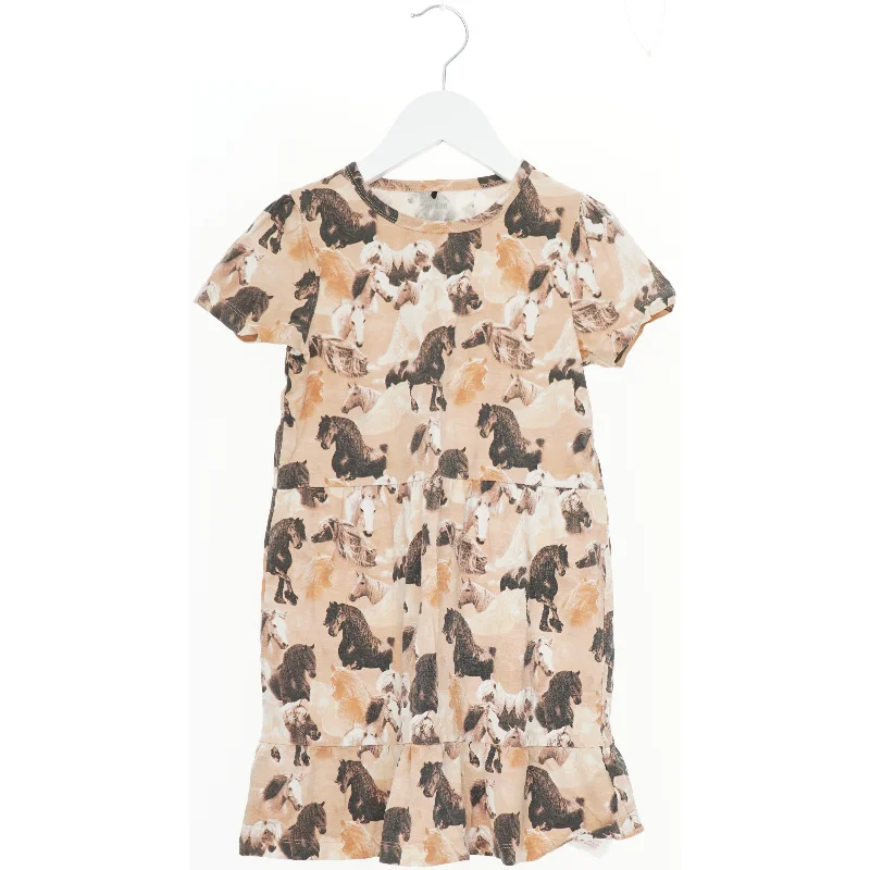 Børnekjole med hestemønster fra Me Too (str. 122)