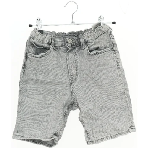 Grey denim shorts fra Denim (str. 128)