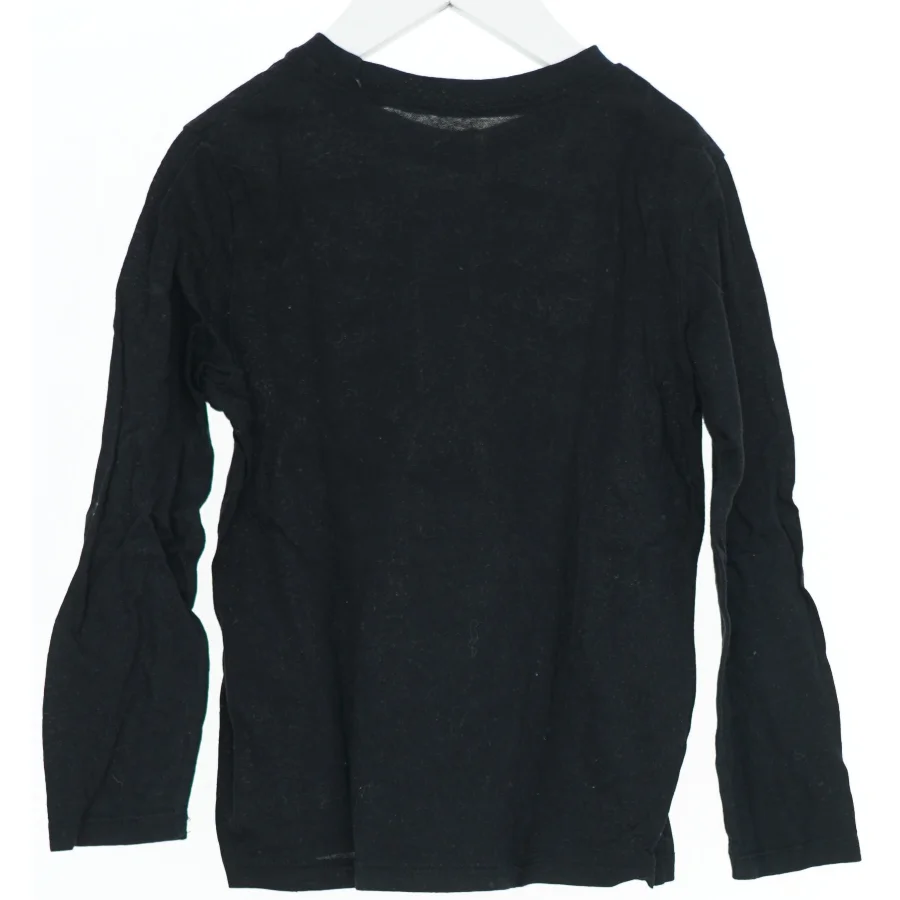 Langærmet trøje med skeletmotiv fra H&M (str. 116)