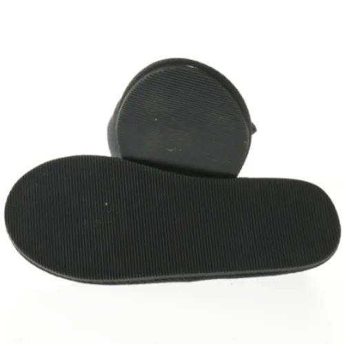 Børnesutsko med Marvel-motiv fra Marvel (str. 32. - 33)