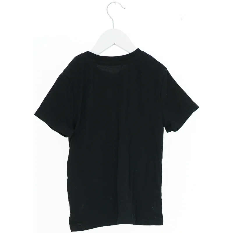 Sort T-shirt fra LC Waikiki  (str. 122)