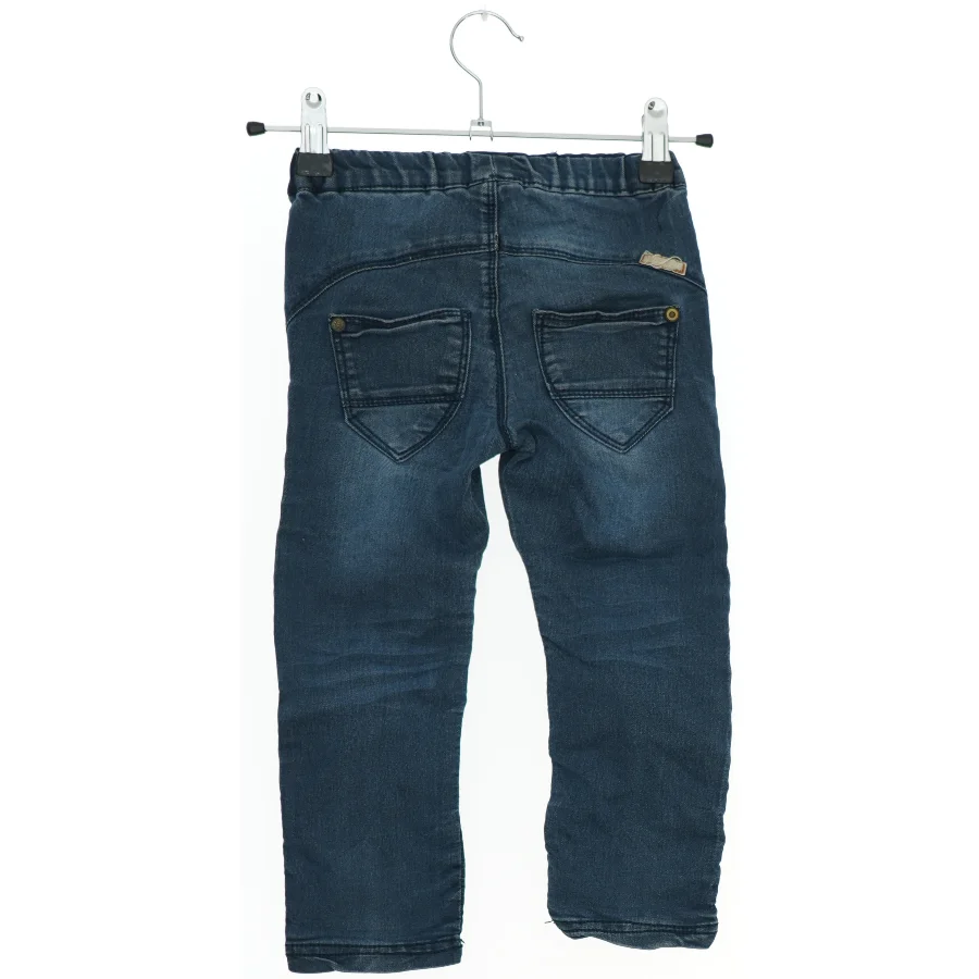Børnejeans fra Name It (str. 92)