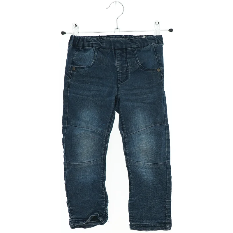 Børnejeans fra Name It (str. 92)