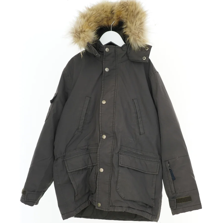 Vinterjakke med pelskrave fra Ver de Terre (str. 152)