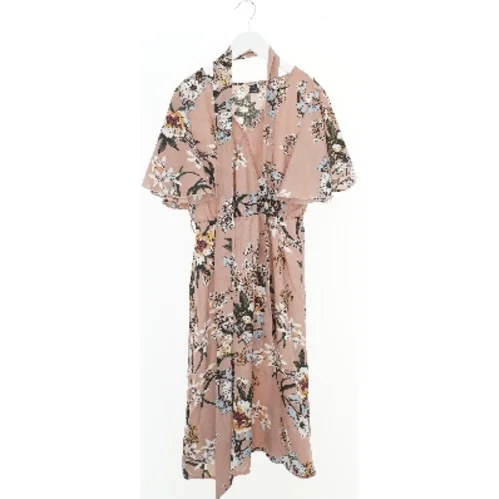 Blomstret kjole fra SHEIN  (str. XS)