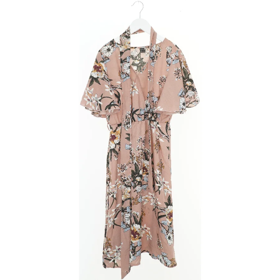 Blomstret kjole fra SHEIN  (str. XS)