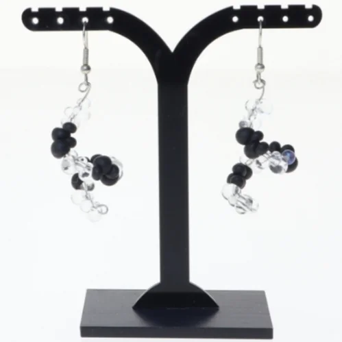 Sort/ klar perleøreringe (str. 6 x 2 cm)