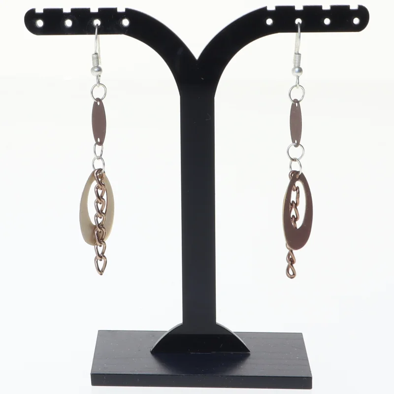 Øreringe med vedhæng (str. 7 x 1 cm)