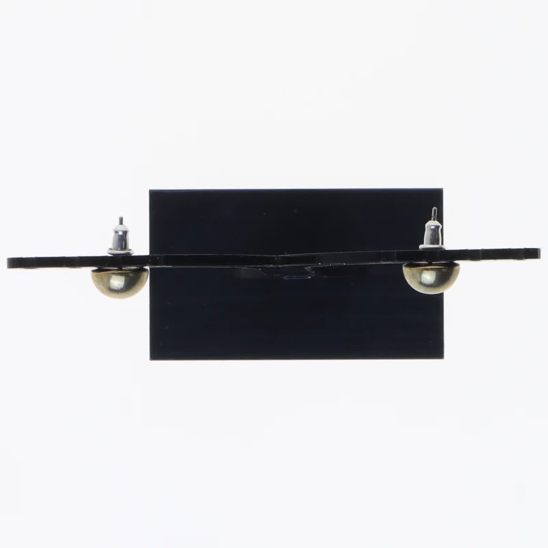 Ørestikker (str. 1 x 1 cm)