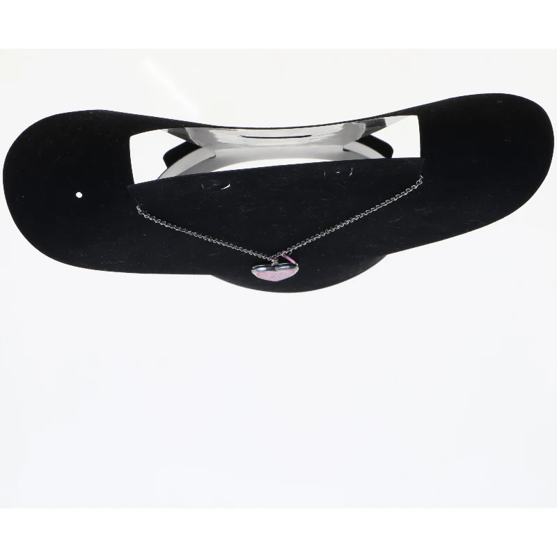 Sølvfarvet hjertevedhæng med kæde (str. 46 cm)