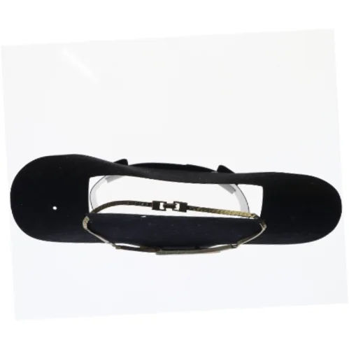 Sølvfarvet halskæde (str. 40 cm)