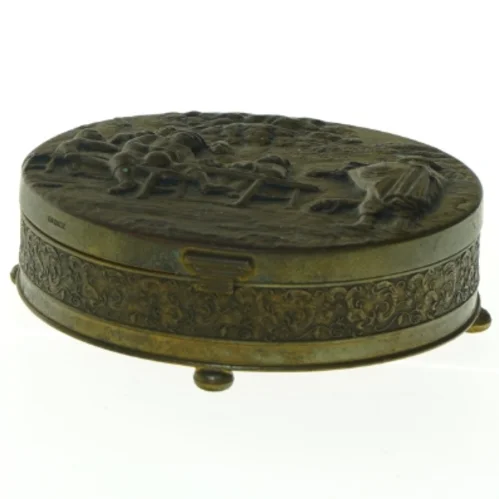 Antik messing æske (str. 12 x 4 cm)