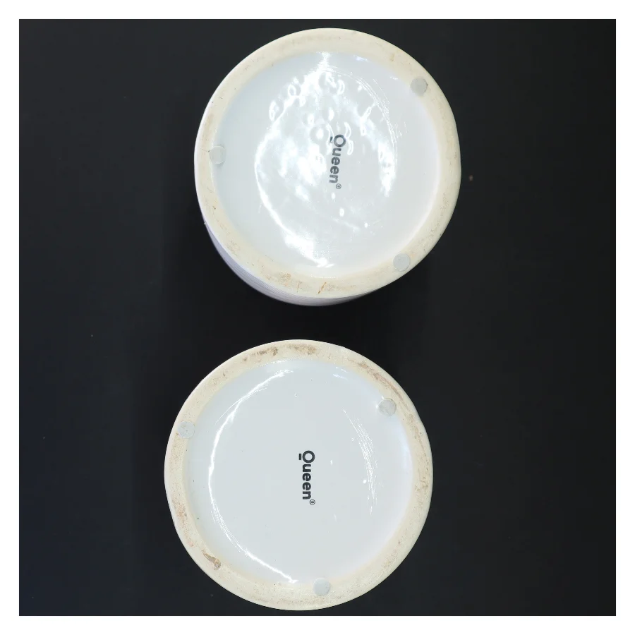 Hvide keramik blomsterkrukker fra Queen (str. Ø, 12 x 13 cm)