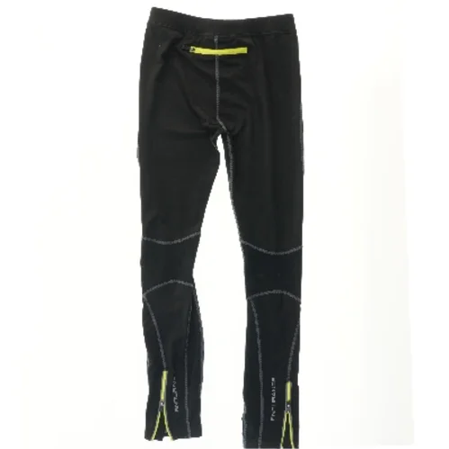 Løbetights fra ENDURANCE (str. 152)